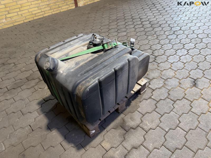 Iveco tank 3