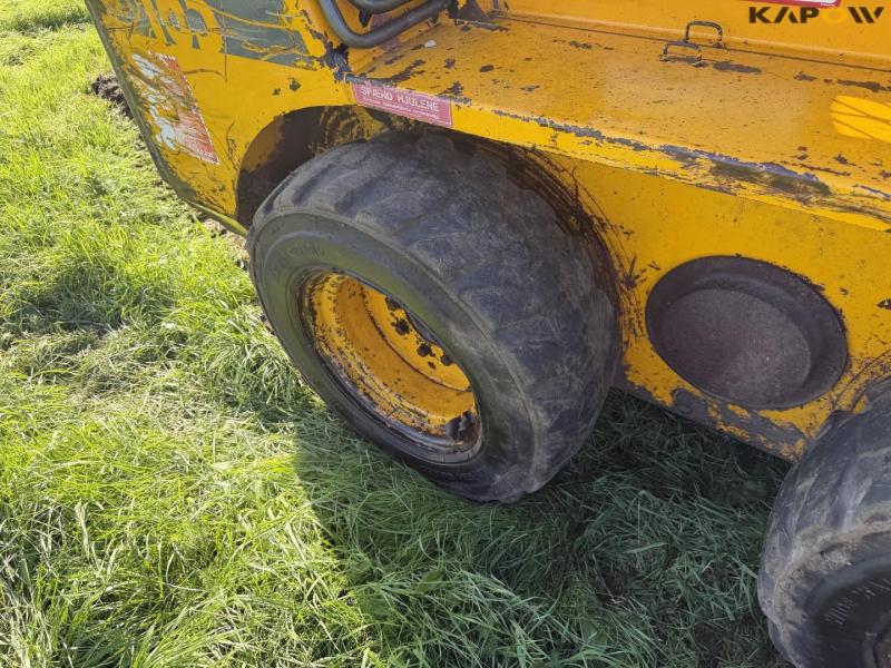 JCB 165 skid steer 28