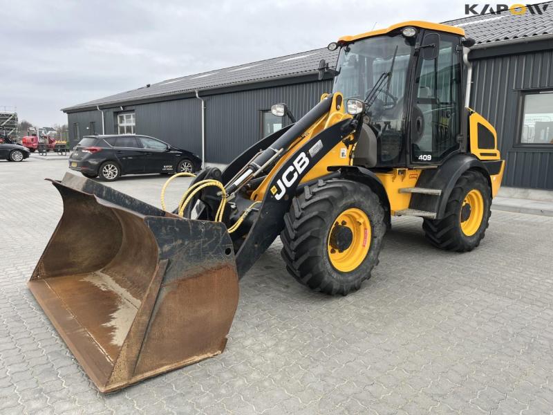 JCB 409 wheel loader 1