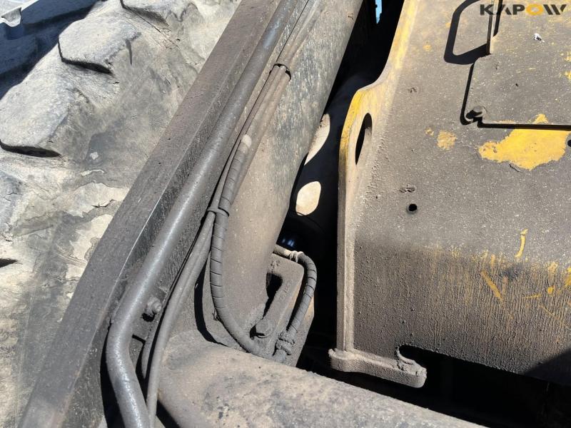 JCB 426E HT wheel loader 23