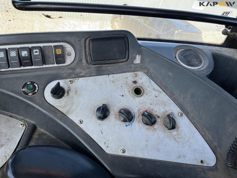 JCB 426E HT wheel loader 42