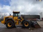 JCB 427 Agri wheel loader 4