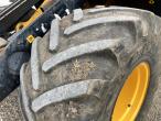 JCB 435 S articulated wheel loader with loading bucket 8