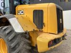 JCB 435 S articulated wheel loader with loading bucket 14