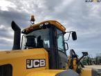 JCB 435 S articulated wheel loader with loading bucket 18