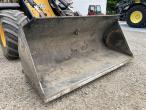 JCB 435 S articulated wheel loader with loading bucket 27
