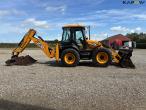JCB 4CX backhoe loader 4