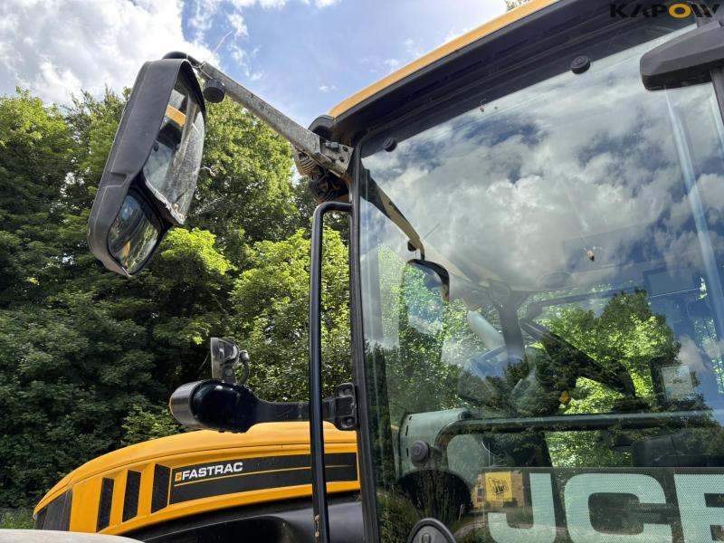 JCB FASTRAC 4220 tractor 53