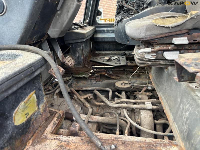 JCB tractor - Burnt 25