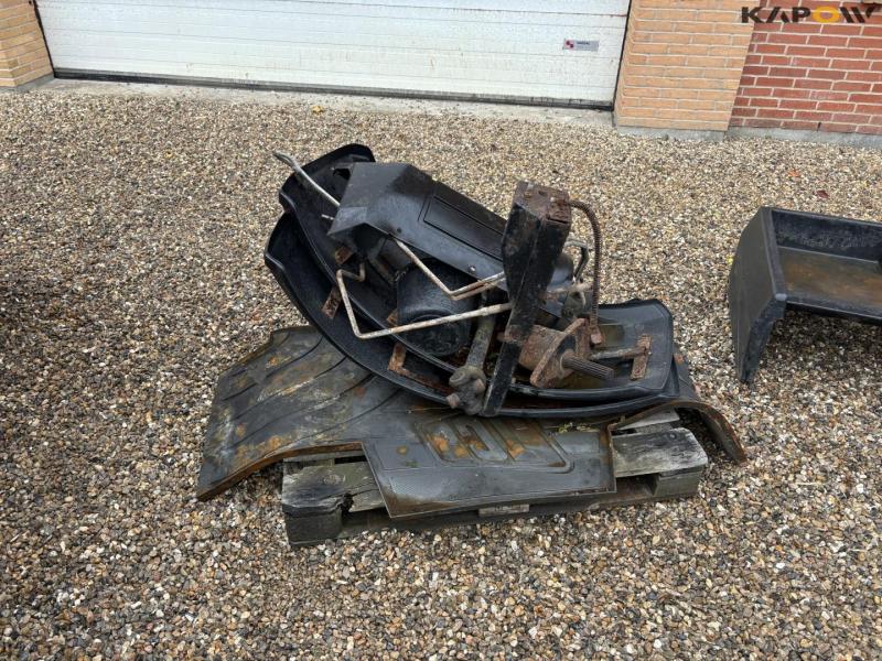 JCB tractor - Burnt 42