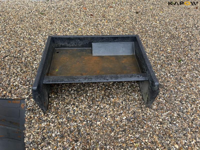 JCB tractor - Burnt 44