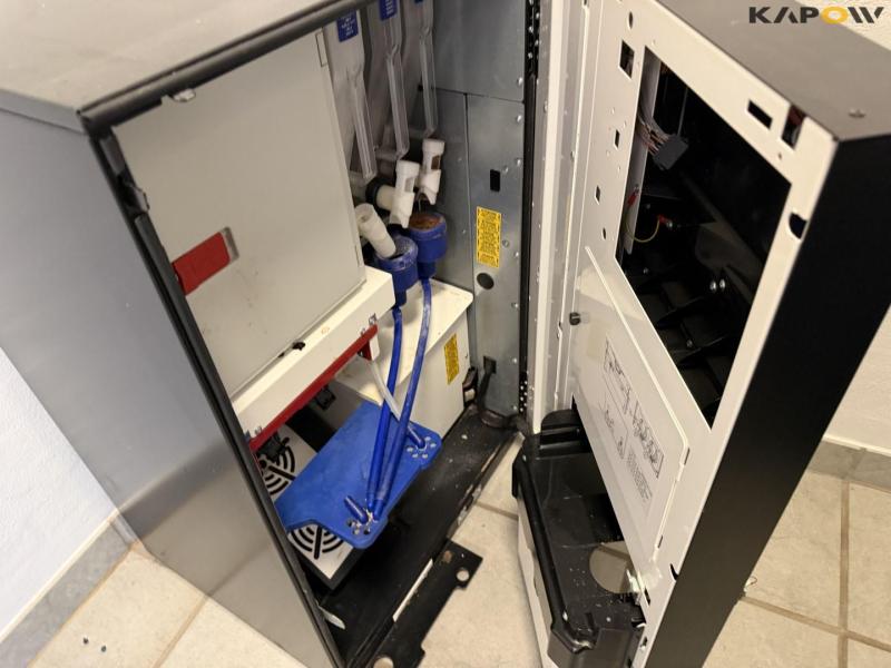 JDE coffee machine 16
