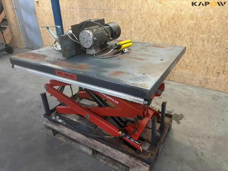 Jema L-DVS-T1 height-adjustable table 1