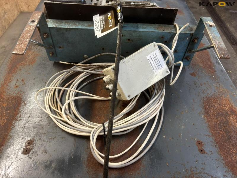 Jema L-DVS-T1 height-adjustable table 31