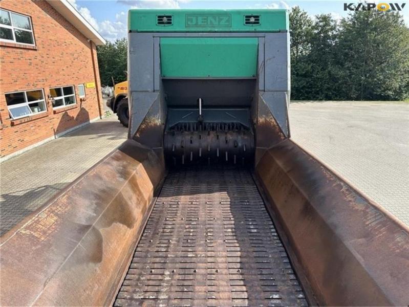 Jenz BA915 chipper/shredder 3