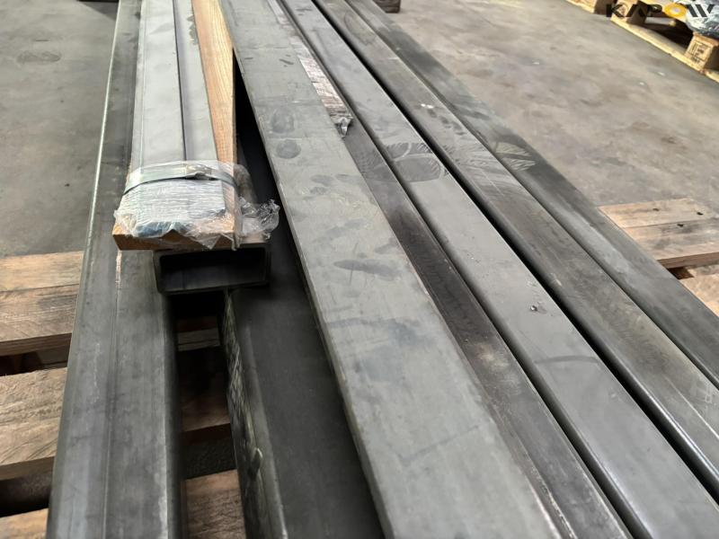 Iron profile pipes and flat irons 4