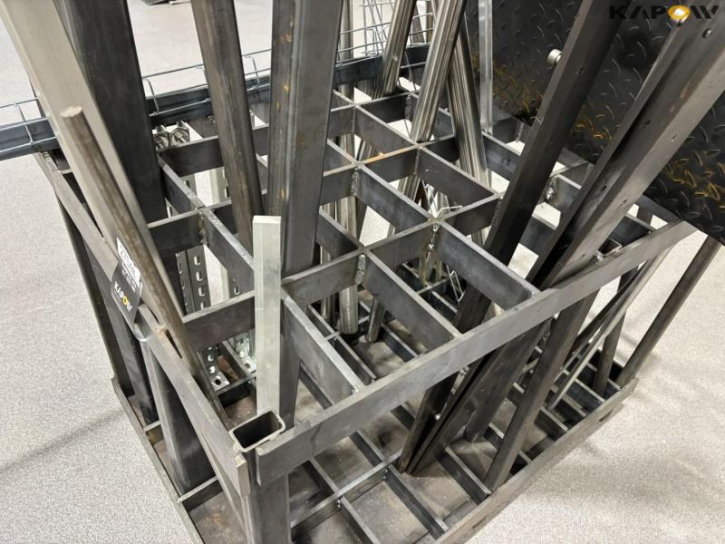 Iron holder with contents 8