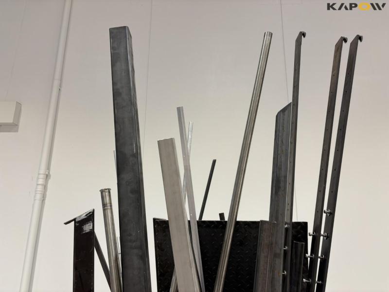 Iron holder with contents 14