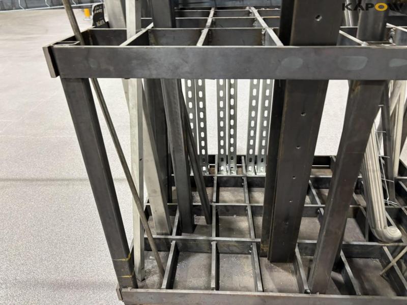 Iron holder with contents 23