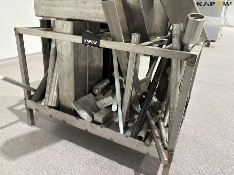 Iron holder with contents 9