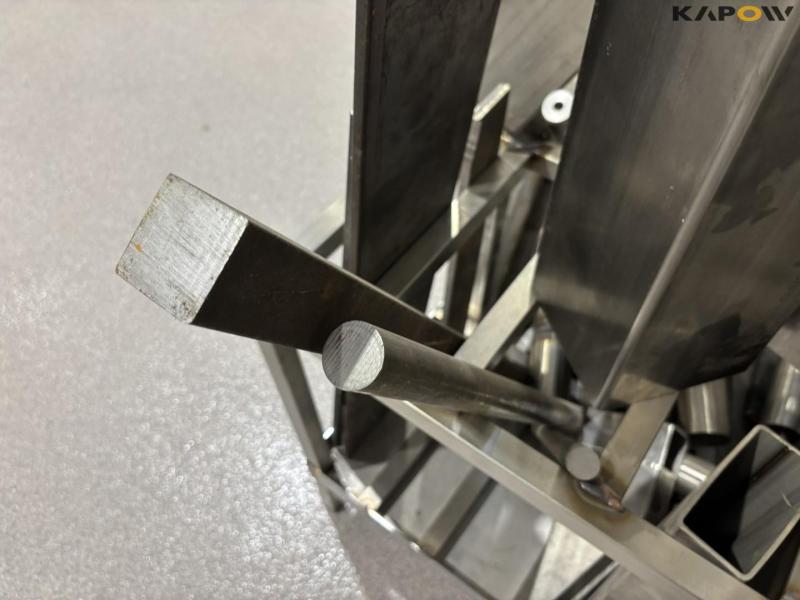 Iron holder with contents 25