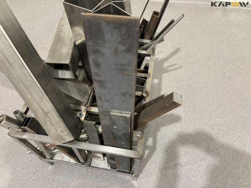 Iron holder with contents 26