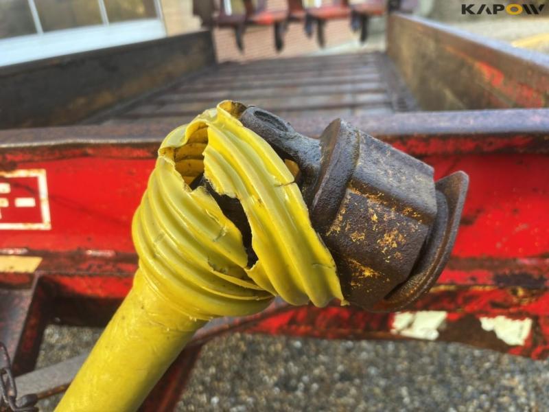 JF dump trailer with manure spreader 15