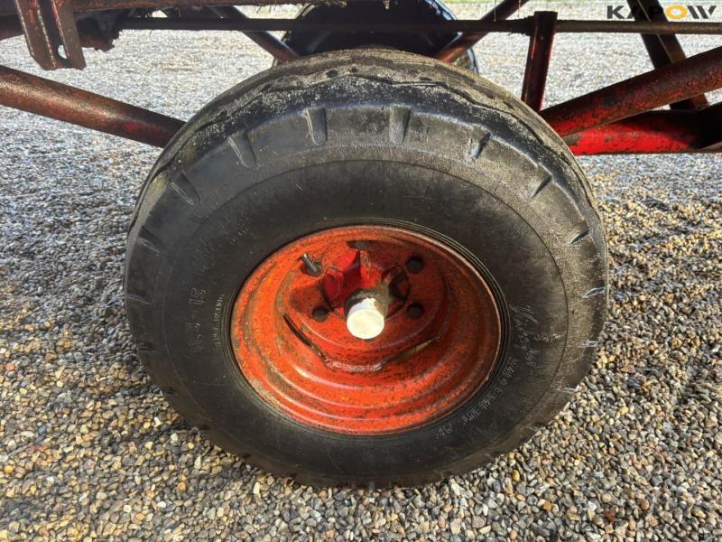 JF dump trailer with manure spreader 22