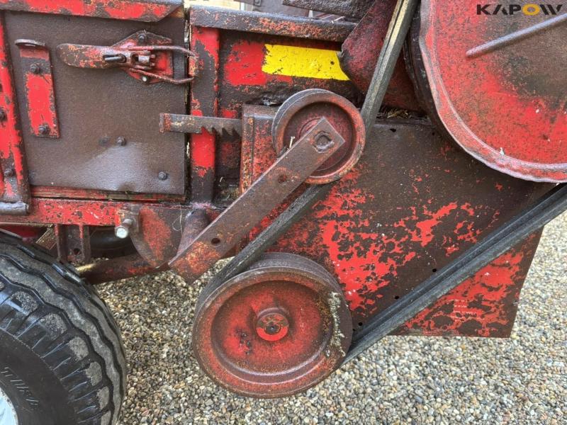 JF dump trailer with manure spreader 33