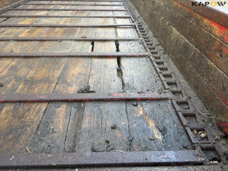 JF dump trailer with manure spreader 45