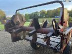 JF dump trailer with manure spreader 28