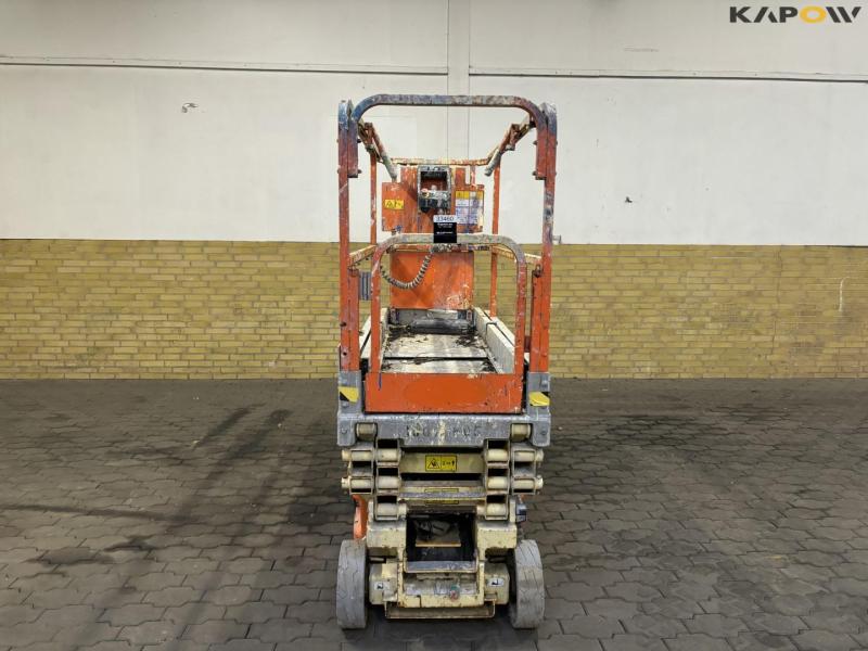 JLG 1930ES scissor lift 2