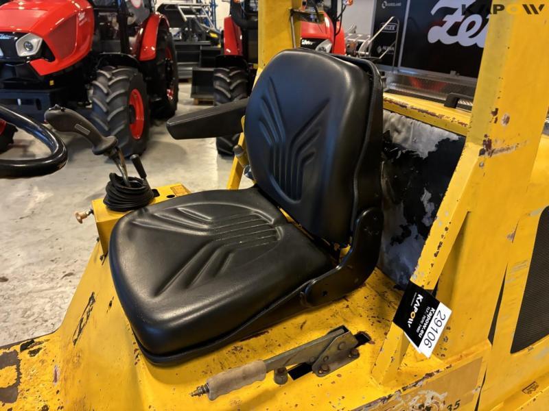Job-Mann 200-35 skid steer loader 23