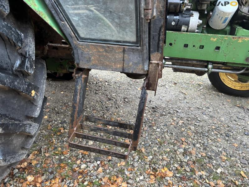 John Deere 1130 2WD tractor 19