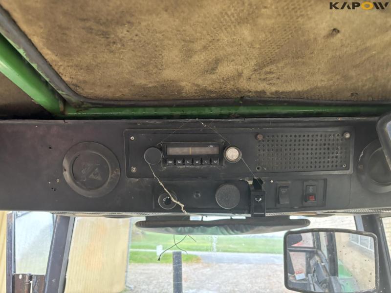 John Deere 1130 2WD tractor 48