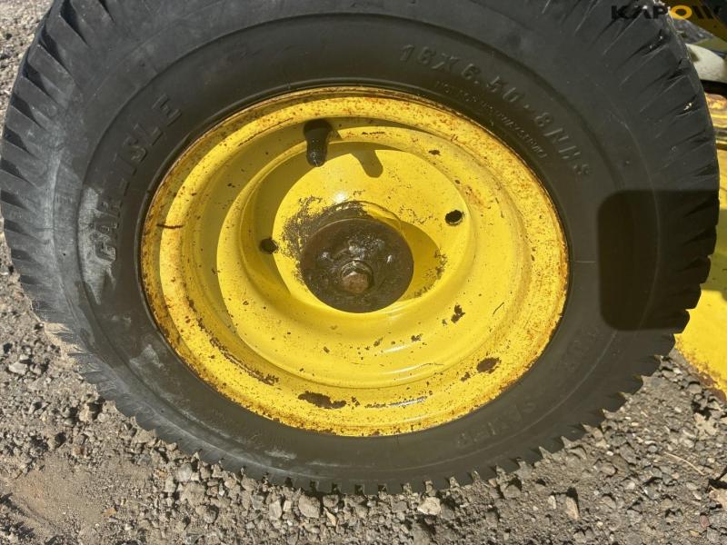 John Deere 140 garden tractor 23