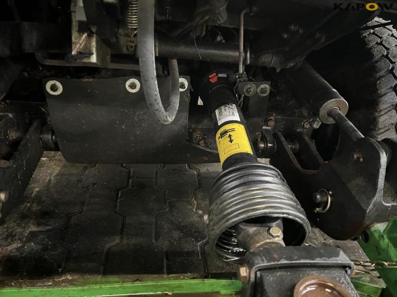 John Deere 1565 tool carrier 14