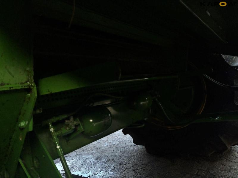 John Deere 2254 combine harvester 35