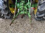 John Deere 3040 tractor 26