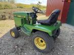 John Deere 318 lawn tractor with mower deck 7