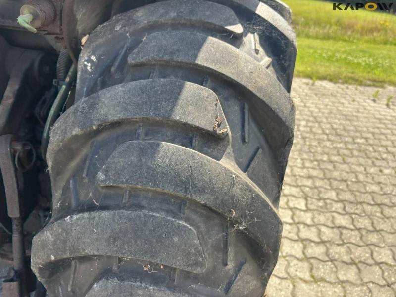 John Deere 3320 4WD 33