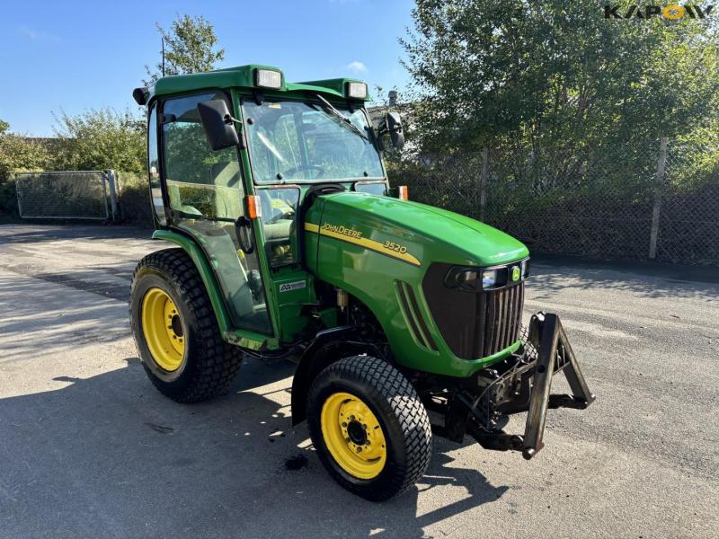 John Deere 3520 compact tractor 3