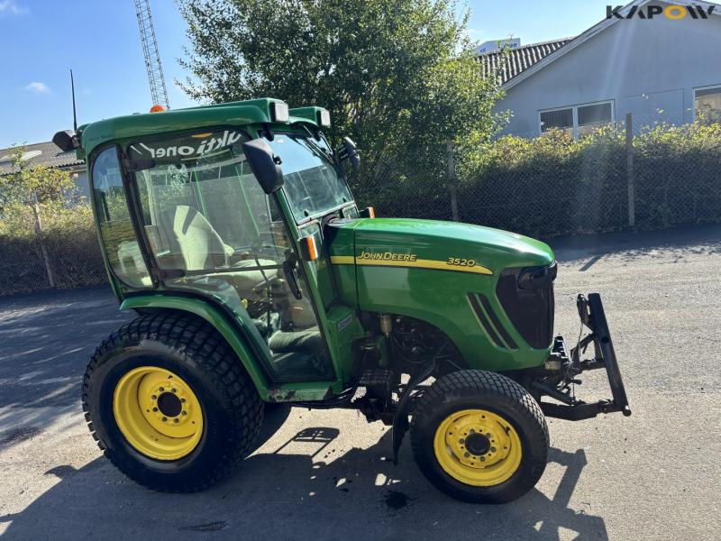 John Deere 3520 compact tractor 4
