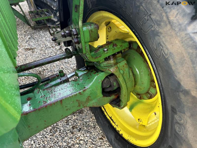 John Deere 4240S tractor 19