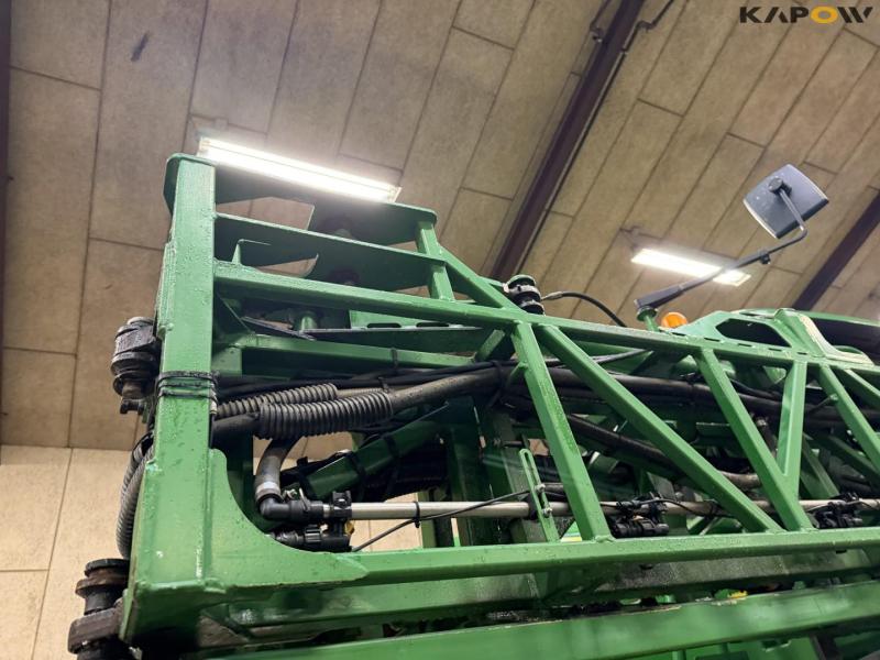 John Deere 5430i self-propelled sprayer 9
