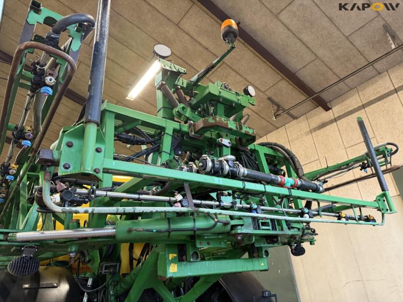 John Deere 5430i self-propelled sprayer 17
