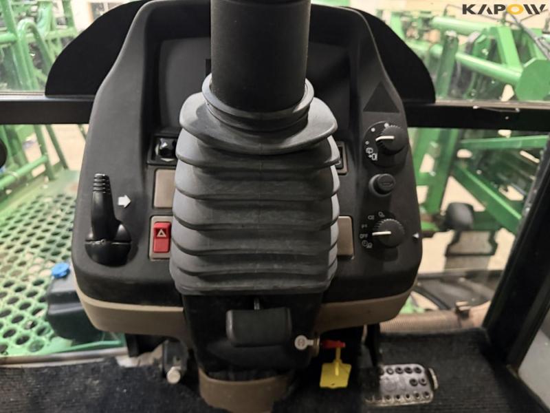 John Deere 5430i self-propelled sprayer 65