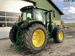 John Deere 6135 R tractor with front pto 2