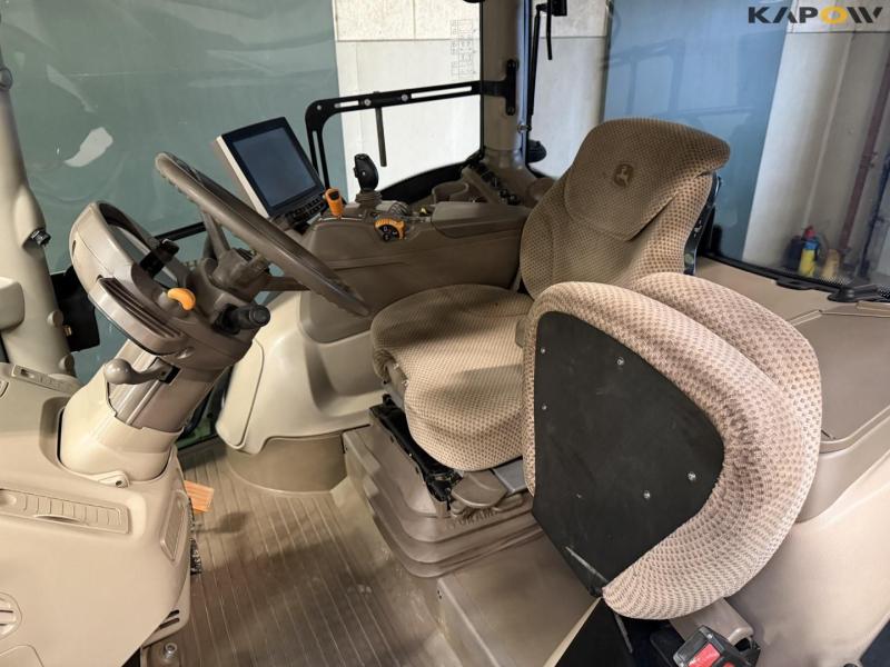 John Deere 6195R tractor 41