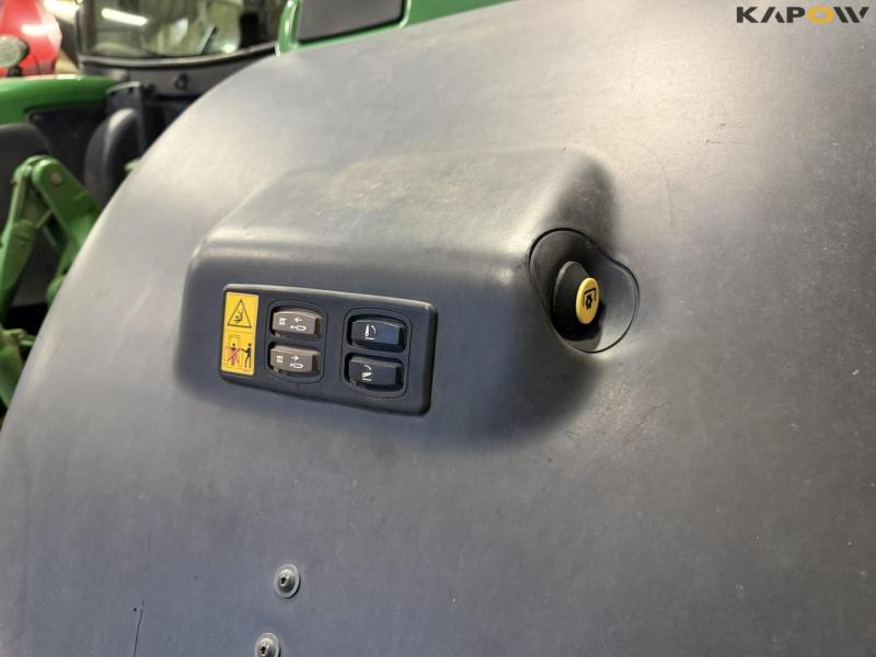 John Deere 6215R tractor 25